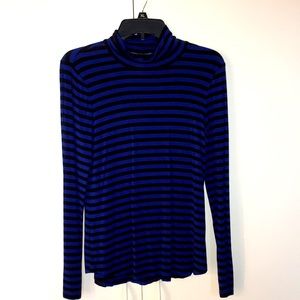 Cable & Gauge Crew neck top, excellent condition